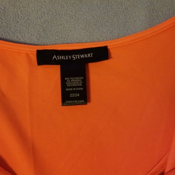 Blouse - Picture 3 of 3